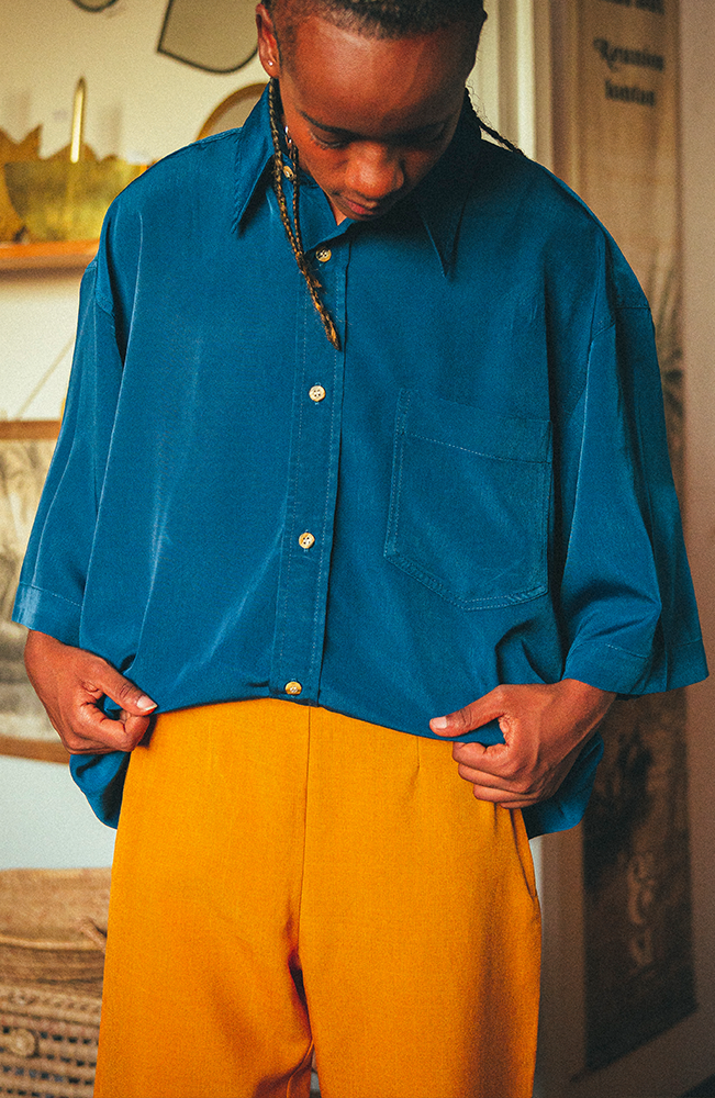 La routine - La chemise bleu cobalt